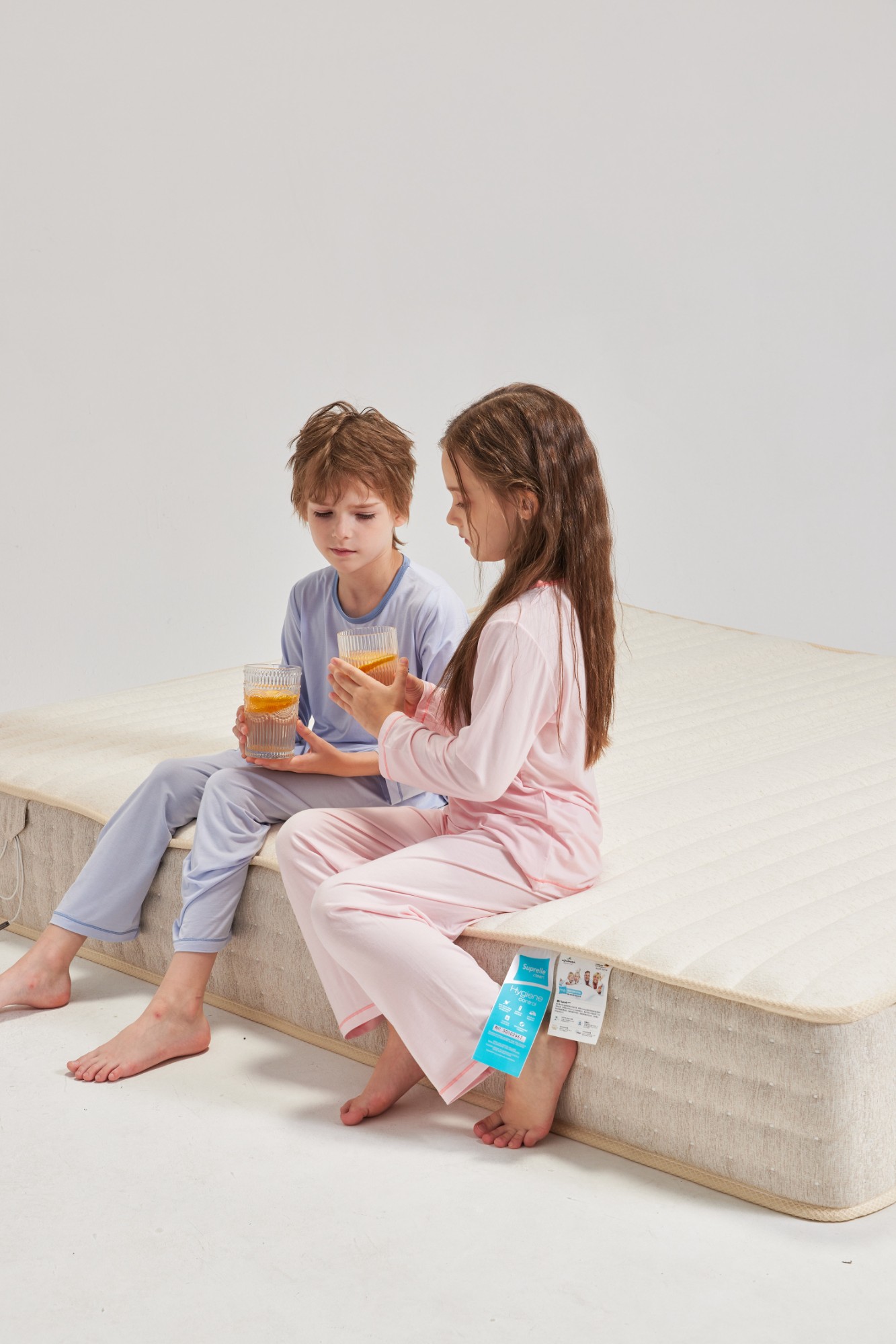 5090 Seven-zone bagged spring mattress with sleep monitoring system